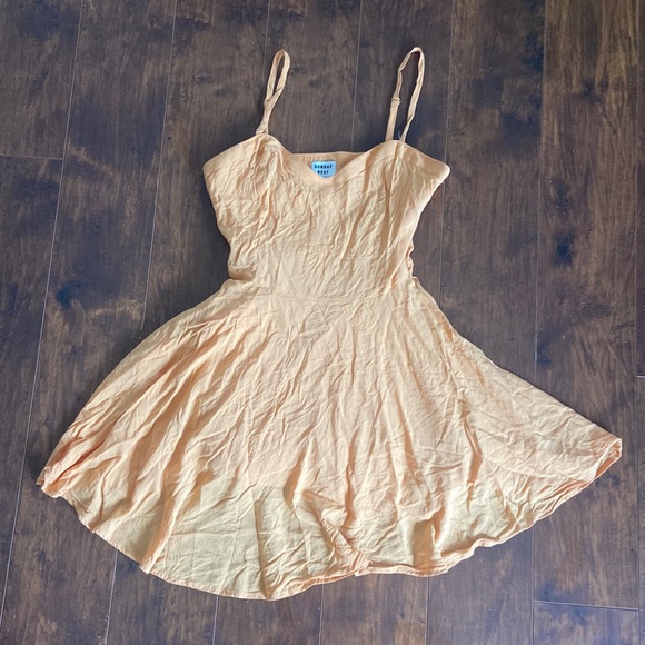 Aritzia Sunday best Lipinski dress clove - Picture 2 of 6